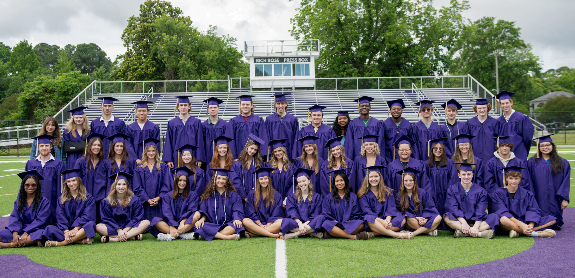 Class of 2025 Picture of the class of 2024 on field